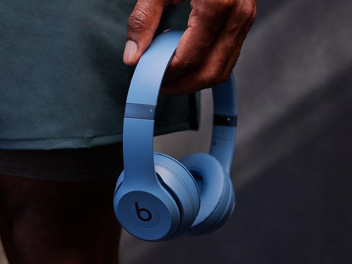 Beats Solo 4 wireless Bluetooth headphones are light and comfortable for active wear