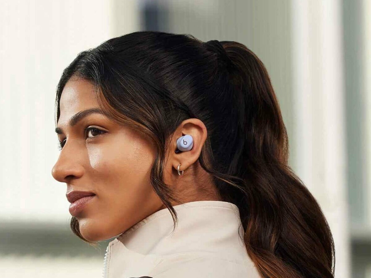 Beats Solo Buds Wireless Bluetooth Earbuds deliver accurate sound and charge on your phone