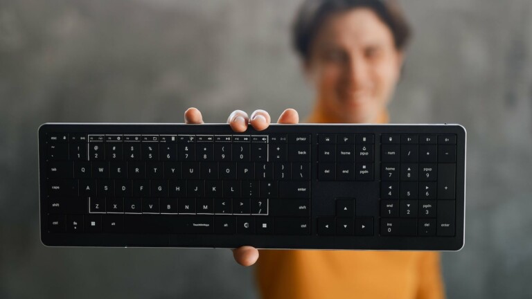 Clevetura CLVX 1 productivity keyboard is gesture-controlled for better productivity