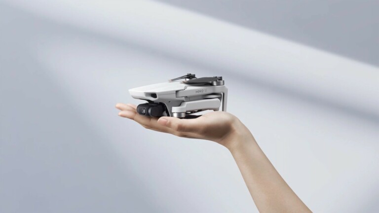 DJI Mini 2 SE tiny drone boasts the in-house long-range OcuSync 2.0 transmission system