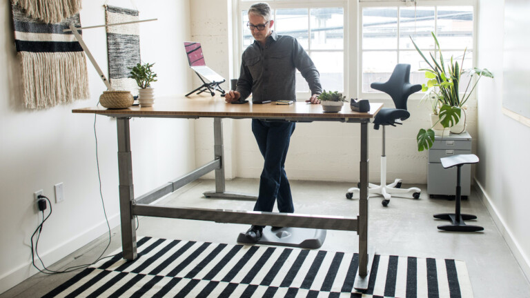 Fully Jarvis Bamboo Standing Desk uses sustainably grown bamboo & is free from pesticides