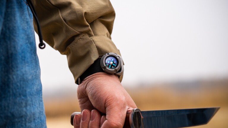 Path-24 Modular, Interchangeable Coin-Sized Compass is a guiding beacon for adventurers