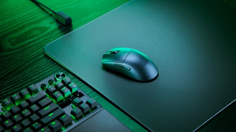 Razer Viper V3 Pro eSport mouse is ultra lightweight for peak performance and use