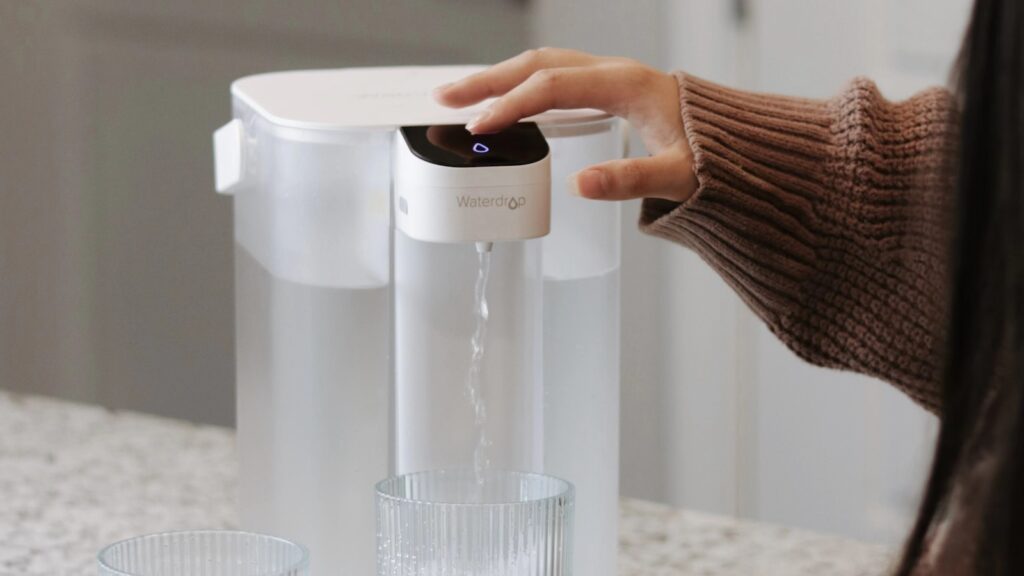 Waterdrop Countertop Electric Water Filter Pitcher